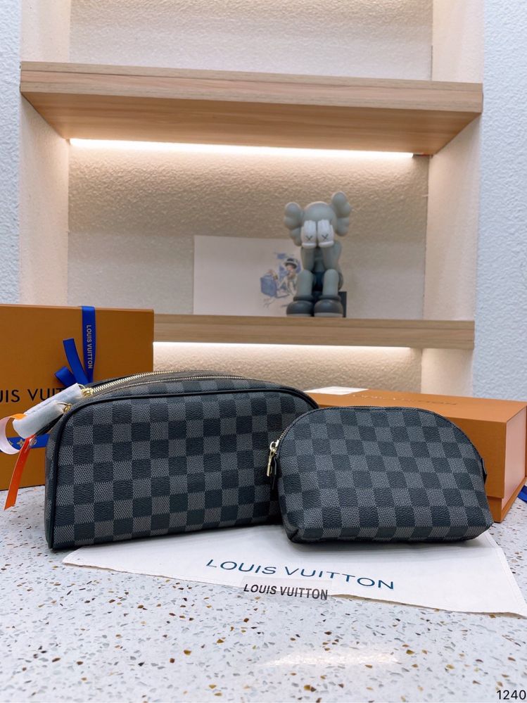 Louis Vuitton Dopp Kit косметичка дорожня чоловіча | жіноча  | несесер