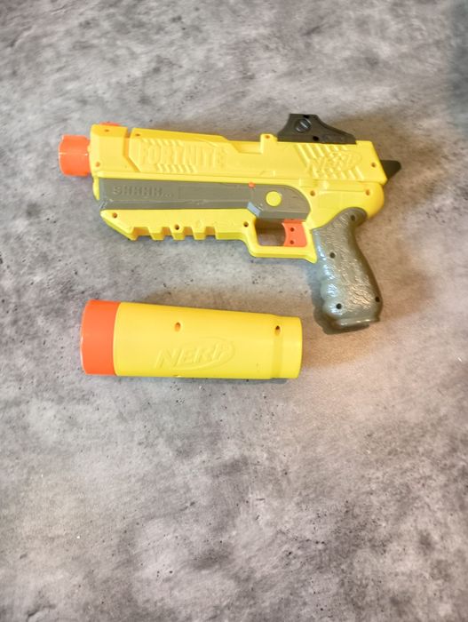 Nerf fortnite karabin