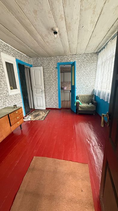 Продам будинок по вул. В. Вишиваного