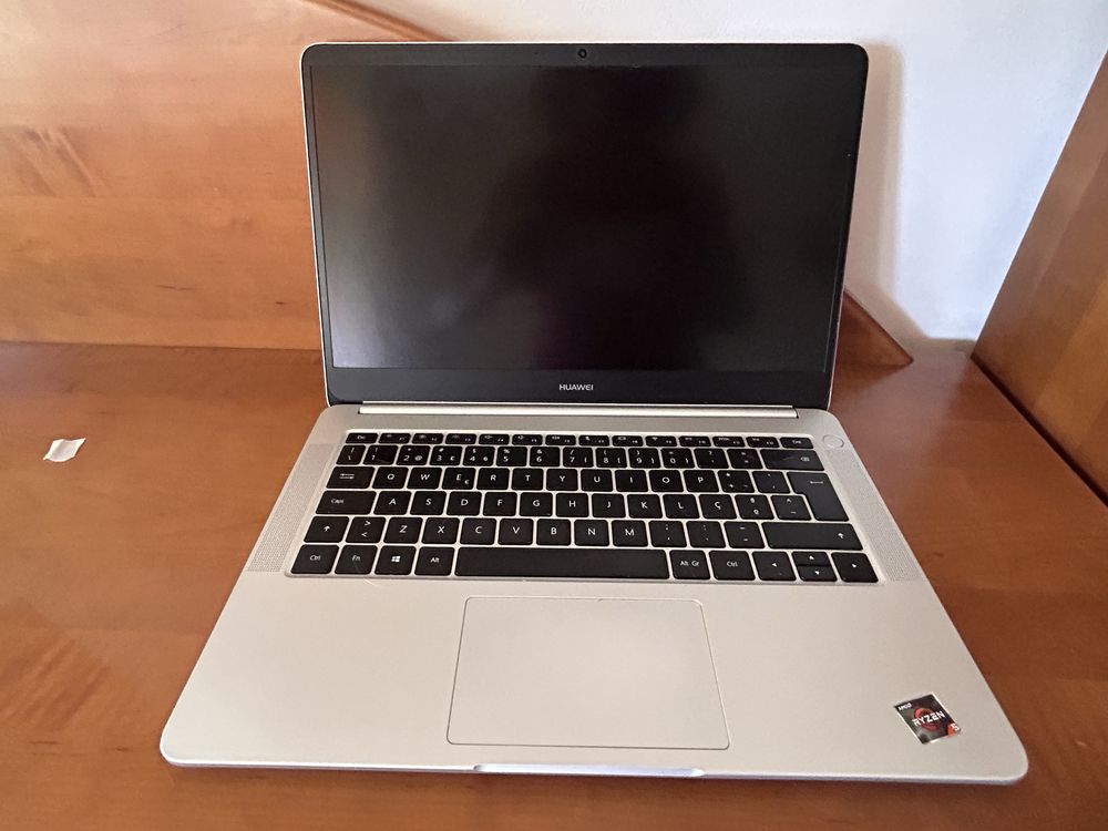 Huawei Matebook 14" 8GB RAM e 256 GB SSD