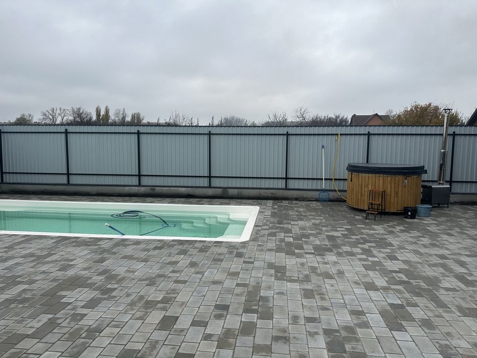 Баня с бассейном 1000 час