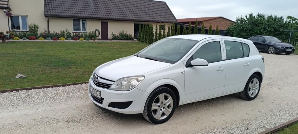 Opel Astra H 1.7D 197tys przebiegu 2009r.