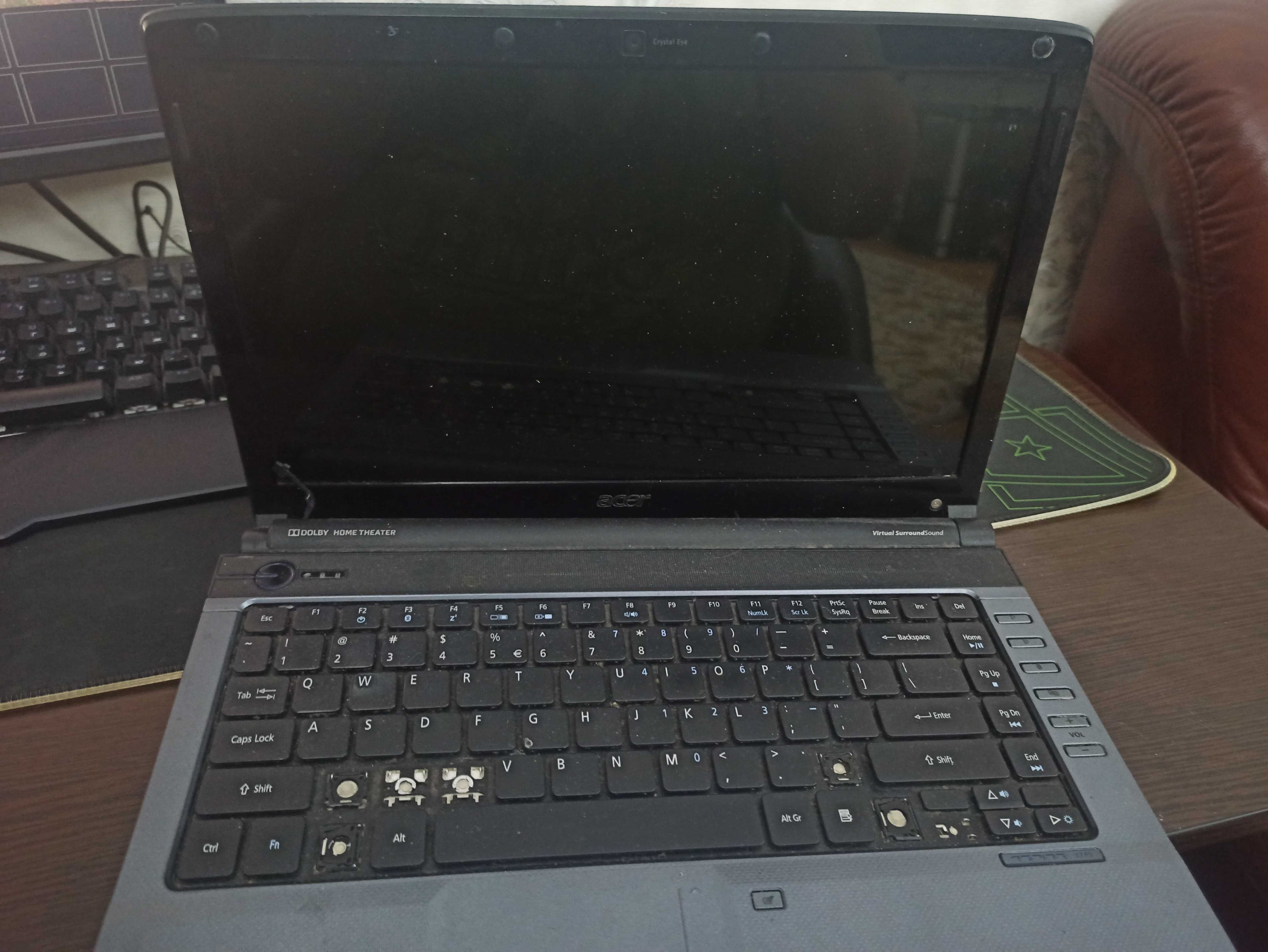 Ноутбук Acer Aspire 4740 на детали