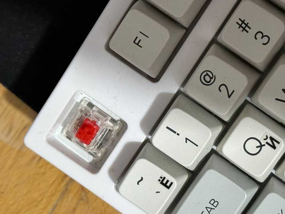 Механическая клавиатура Epomaker Th60 75% red switches