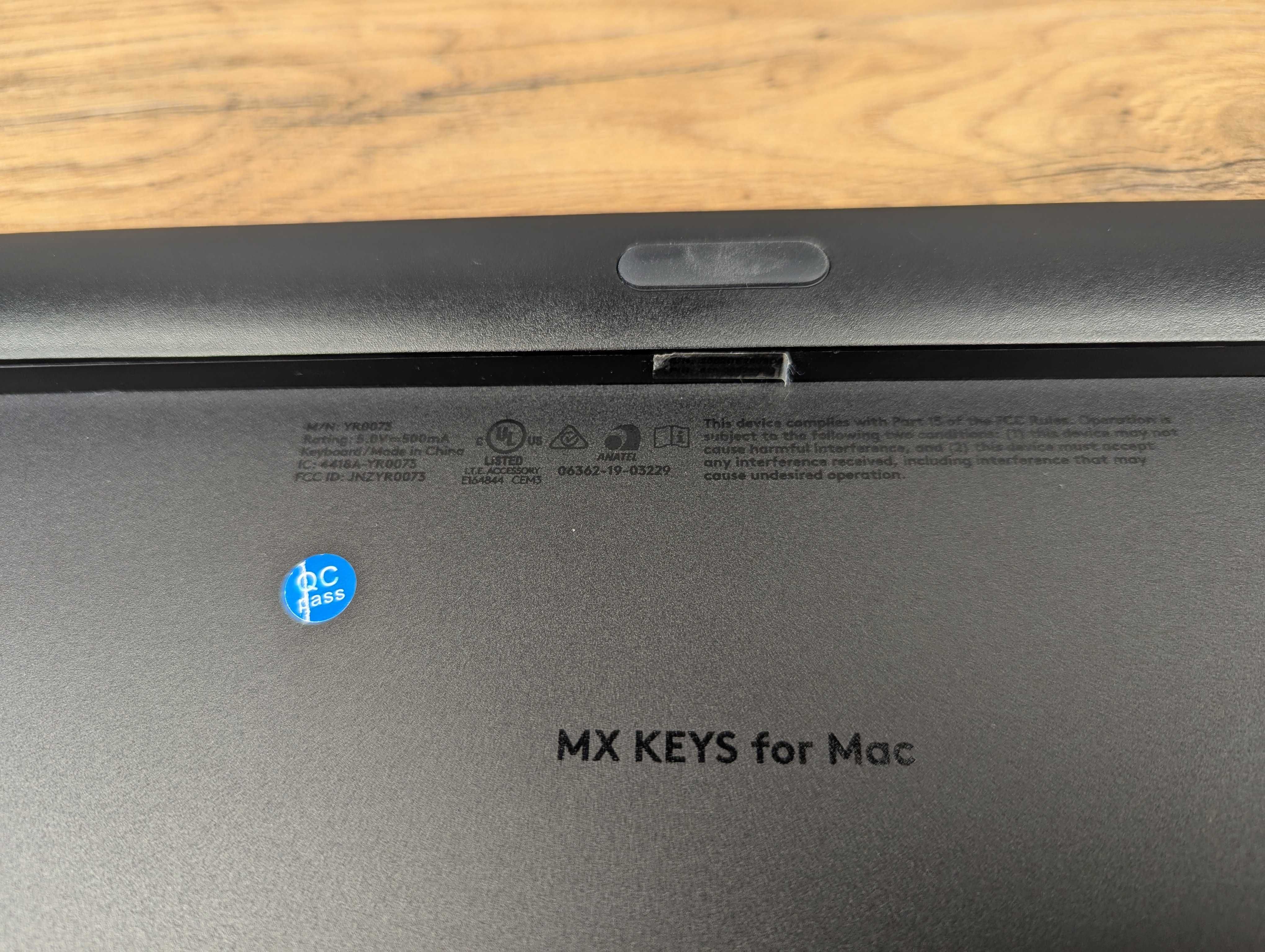 logitech mx keys for mac układ ANSI płaski enter