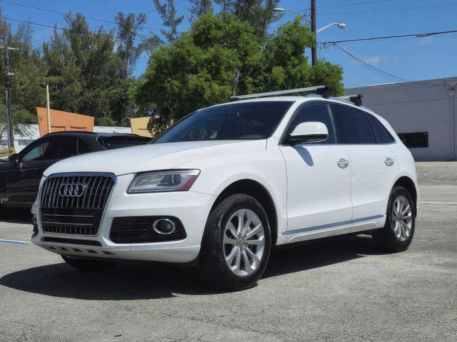 Audi Q5      2015