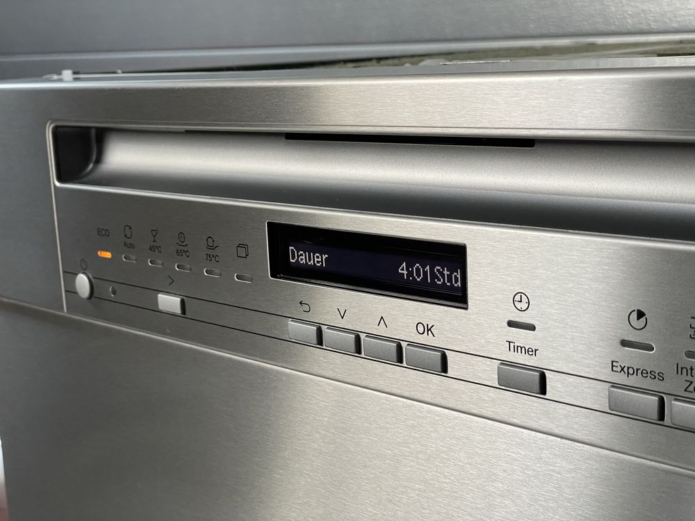 Посудомийна машина Miele G7200 Напівзабудова НЕРЖАВІЙКА  A+++ ІнВЕРТОР