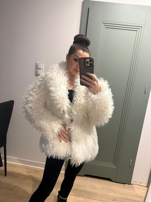 Białe futro futerko sztuczne lama L