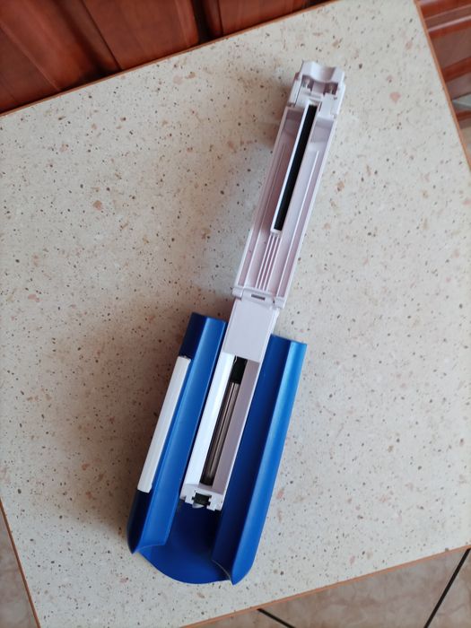 Markowa ręczna niemiecka maszynka, nabijarka do papierosów Ciggi.