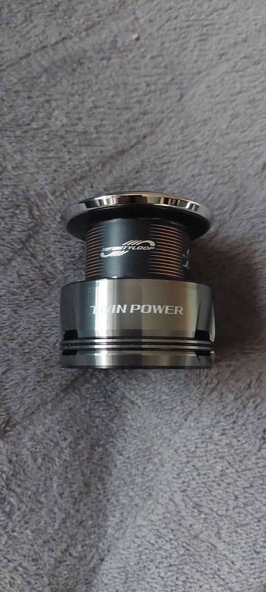 Szpula Shimano Twin Power 2500SHGFE 4000PGFE
