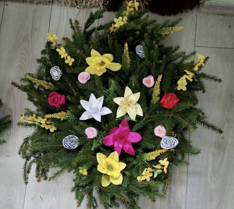 Stroiki na cmentarz (do każdego stroika znicz gratis)świątecze,