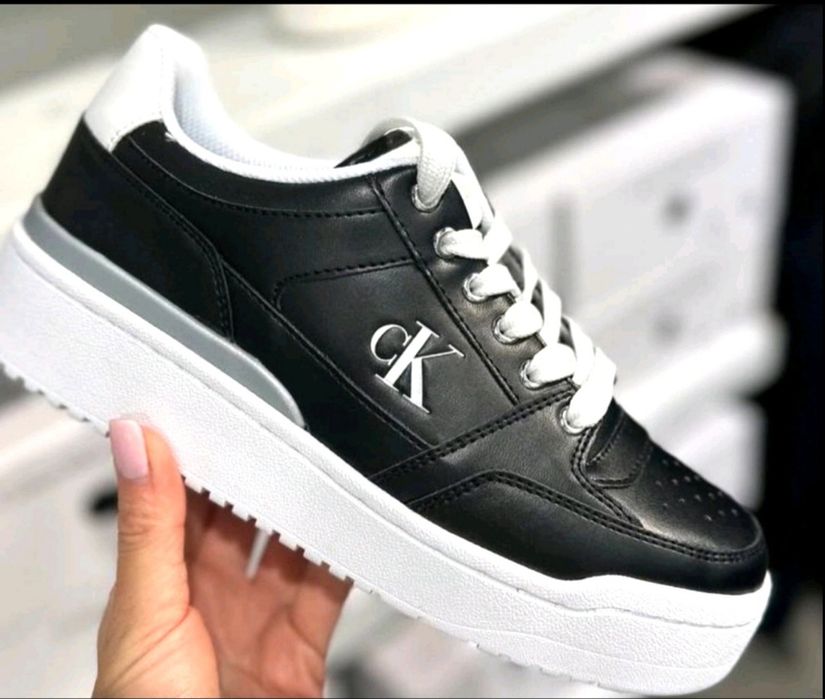 Calvin Klein Alondra Casual Lace Up Sneakers