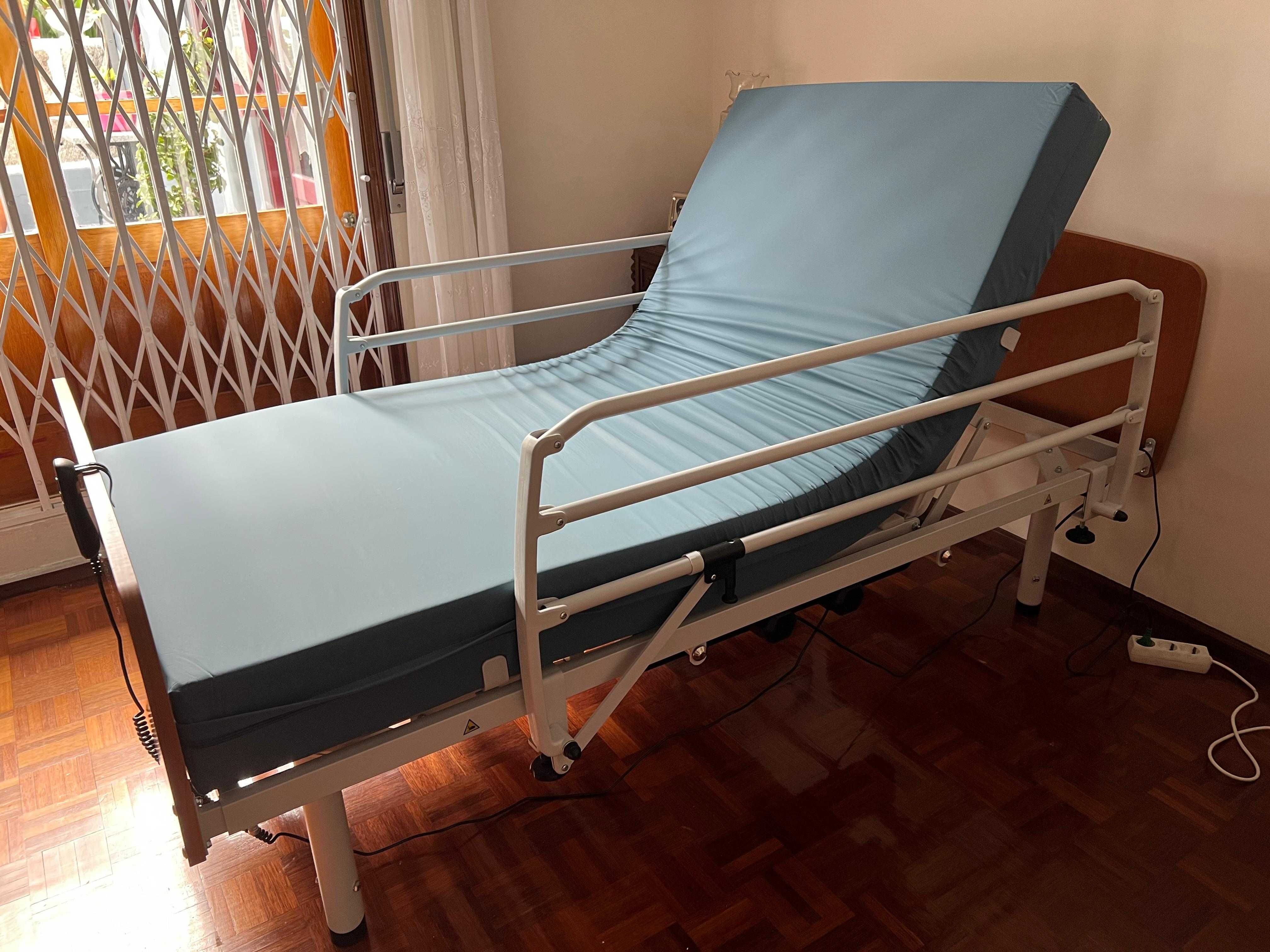 Cama articulada eléctrica c/ grade Colchão visco-elástico anti escaras