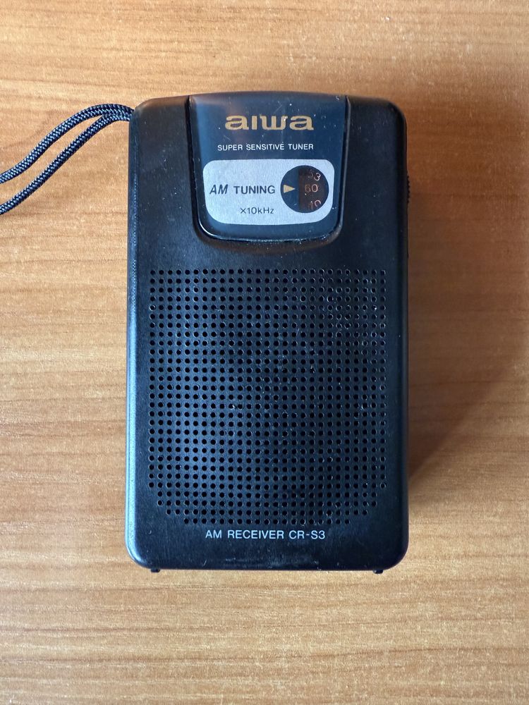 Компактный АМ (53-160 кГц) приемник AIWA CR-S3