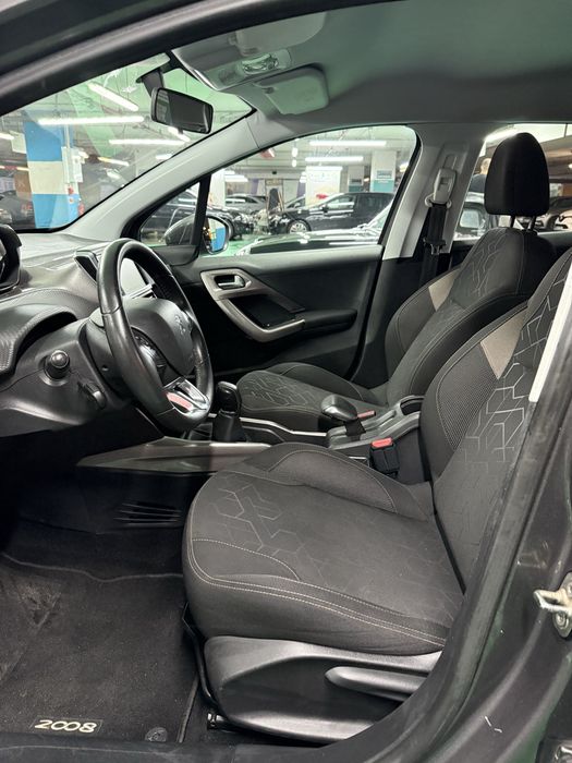 Peugeot 2008 1.2 gasolina com apenas 184.000km aceito retoma troca