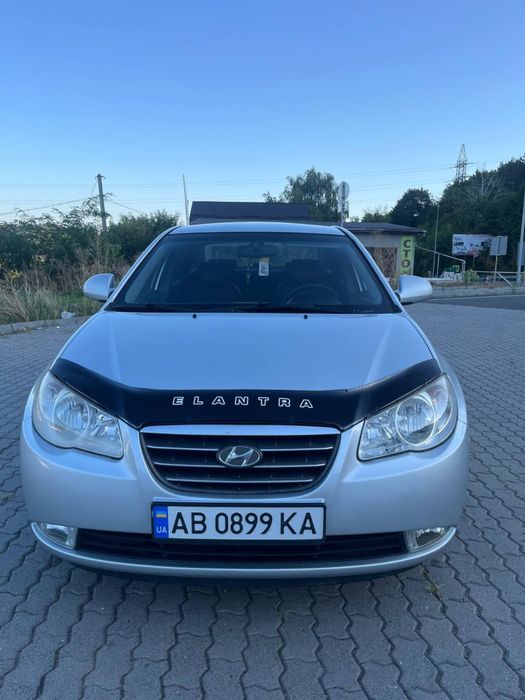 Хуйндай елантра…