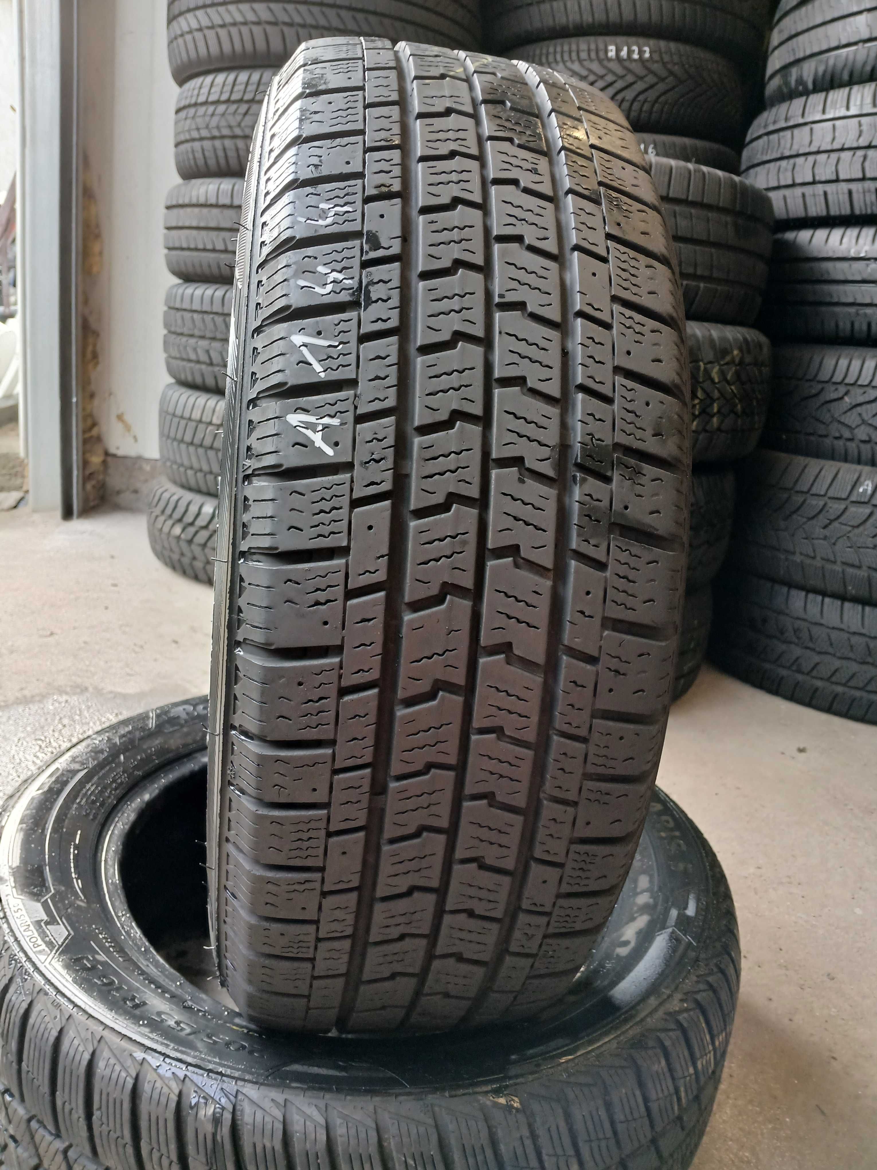 A144. GOODYEAR CARGO ULTRA GRIP 215/65/16C opona pojedyncza