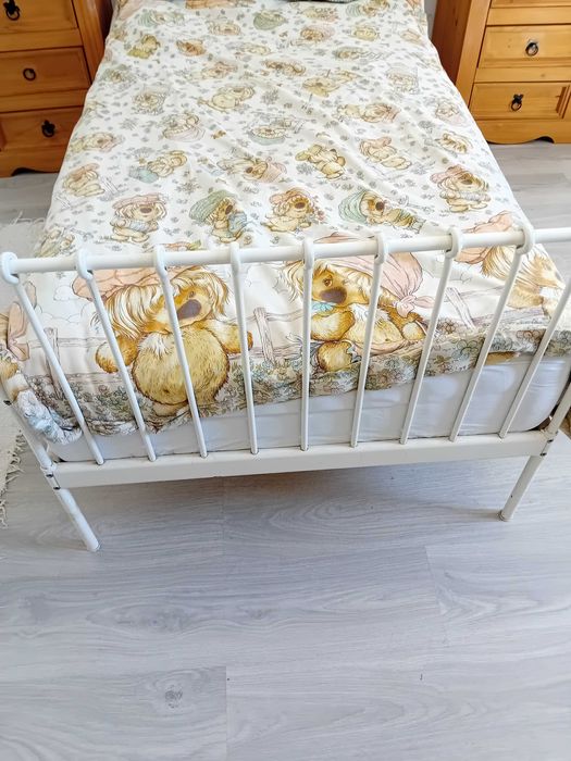 Cama extensivel IKEA