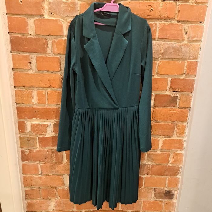 Sukienka damska butelkowa zielen