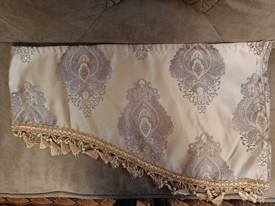 Продам штори на вікна та двері