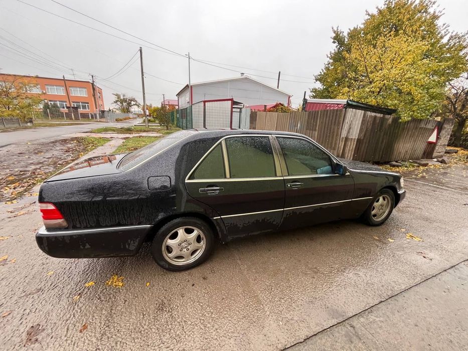 Продам Мерседес 140