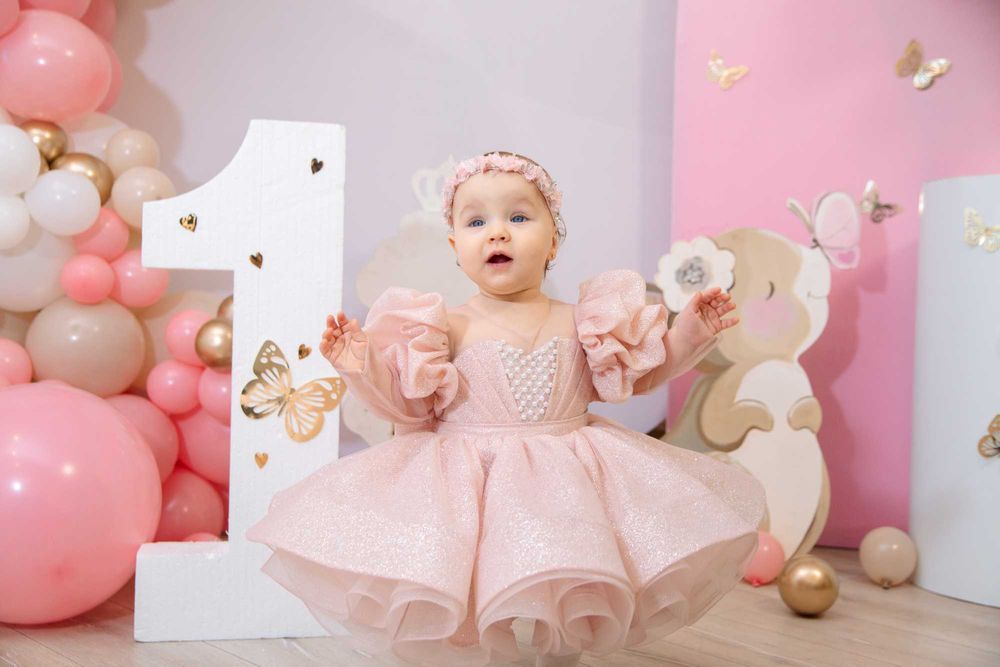 Фотограф Видеограф на День Рождения Одесса. На Годик Крещение Недорого