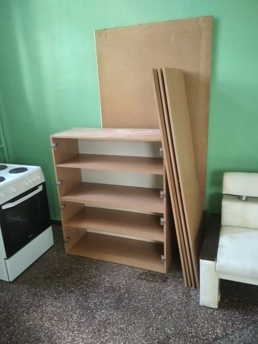 2 шкафа, 2 шафи недорого. Торг.