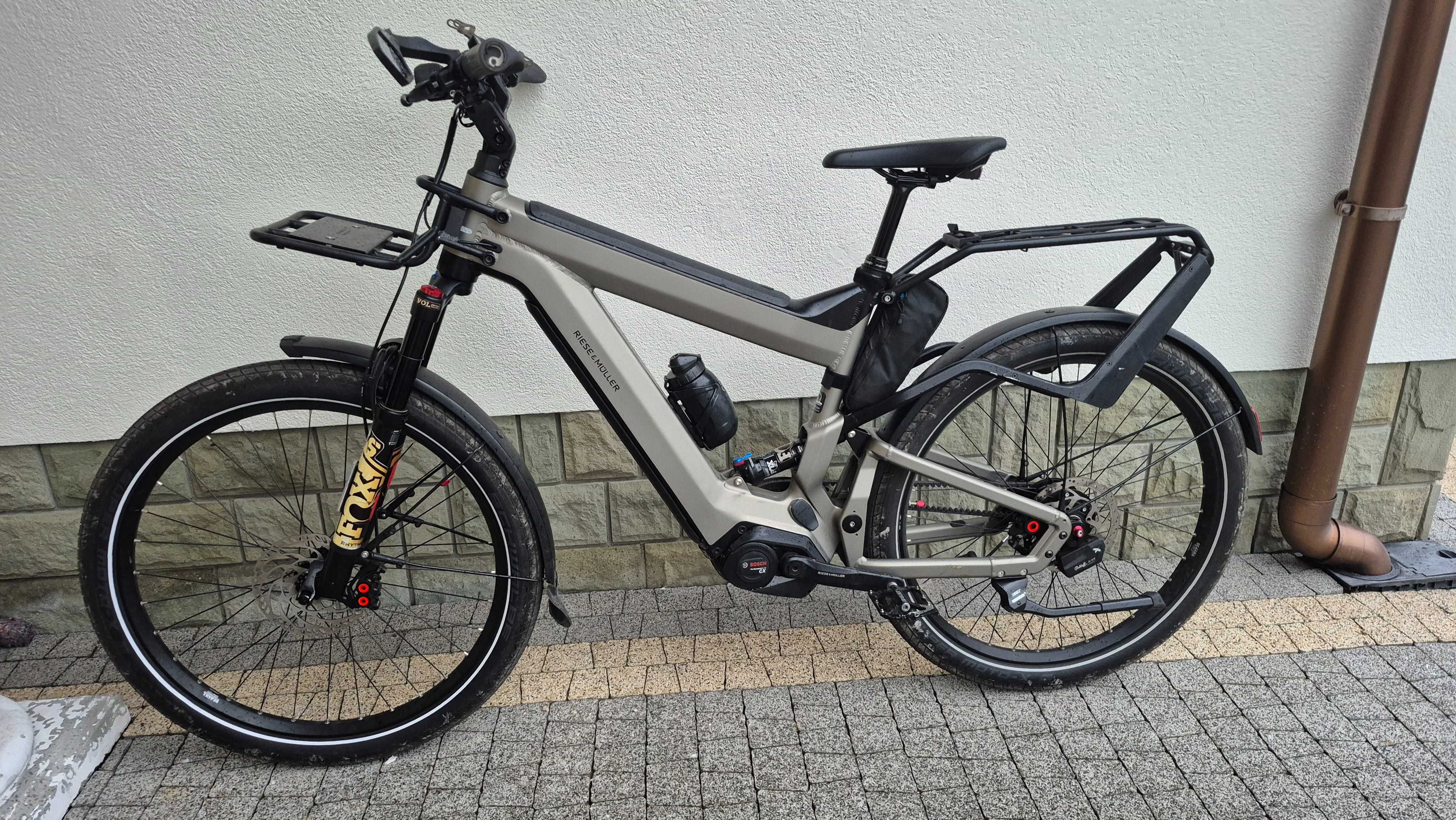 Riese&Muller Superdelite GT  Rohloff Speedhub E-14, FOX, PASEK ,
