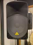 Głośniki Behringer b115w