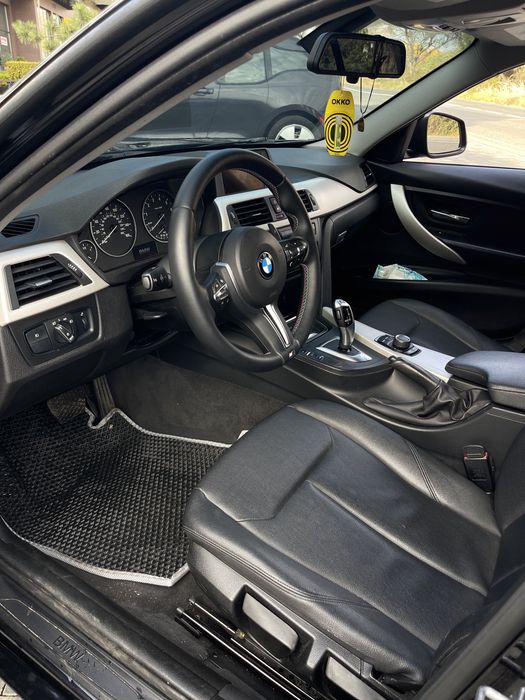 Шикарна BMW F30