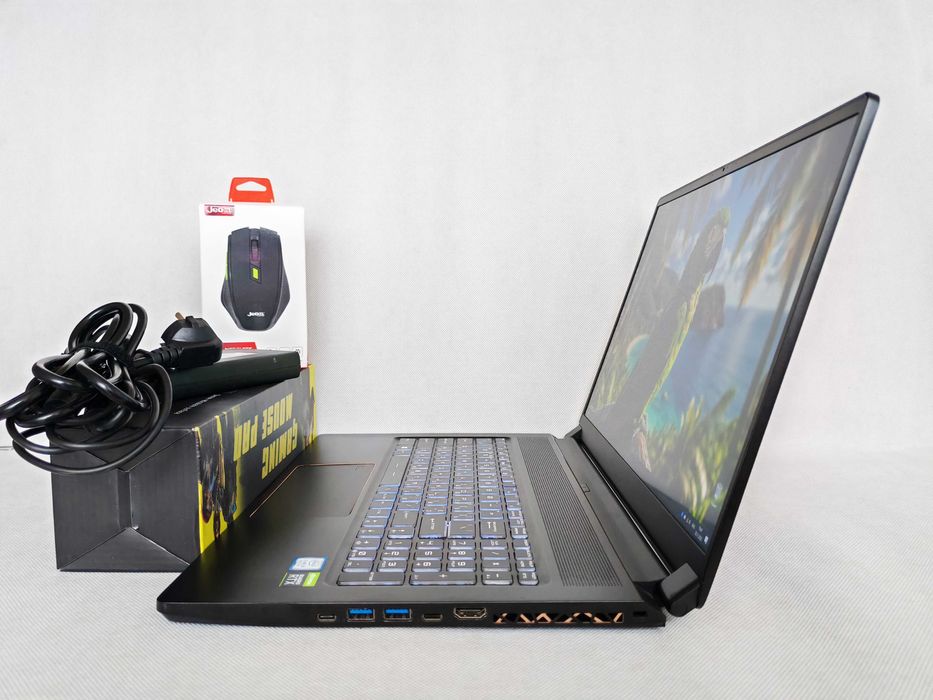 ИГРОВОЙ Ноутбук Boxx [IPS/Core i9-9880H/32 DDR4/SSD 512/RTX 3000 6Gb]