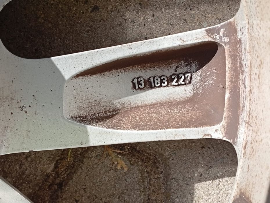 Диски  GM  7Jx17H2 ET41 комплект чотири штуки з резиною