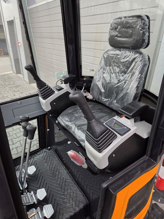 SDJK JKW-18 Nowa Minikoparka 1800 kg