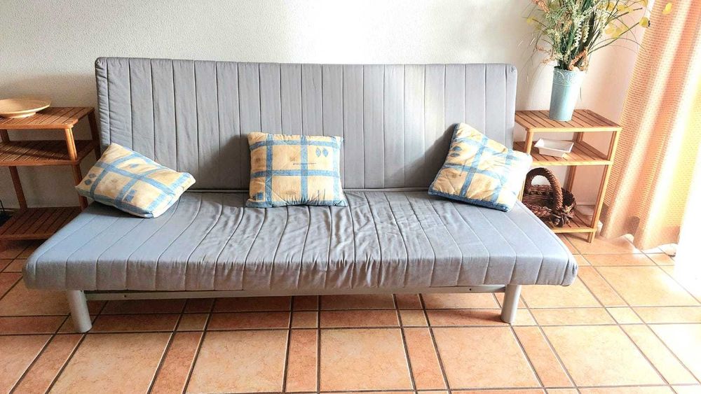 Sofá-cama Clic-Clac com colchão 10 cm – bom estado,