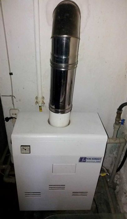 Газовый котел EUROSIT 630 насос, радиаторы чугунные, фурнитура