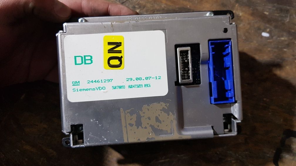 Wyświetlacz cid vectra c signum nawigacji nawigacja navi kolorowy cd70