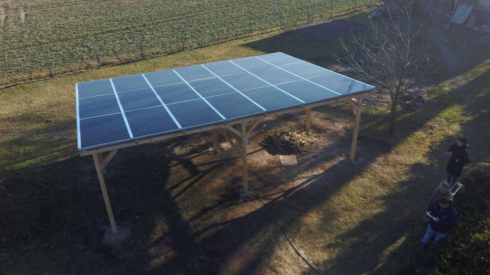 Carport Drewniana Wiata Altana Fotowoltaiczna 9.9kW z magazynem Montaż