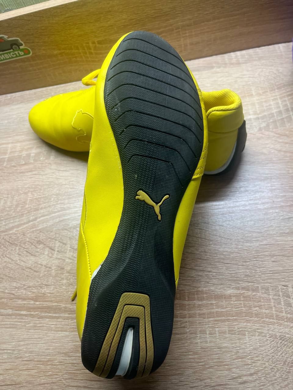 Кросівки  PUMA .