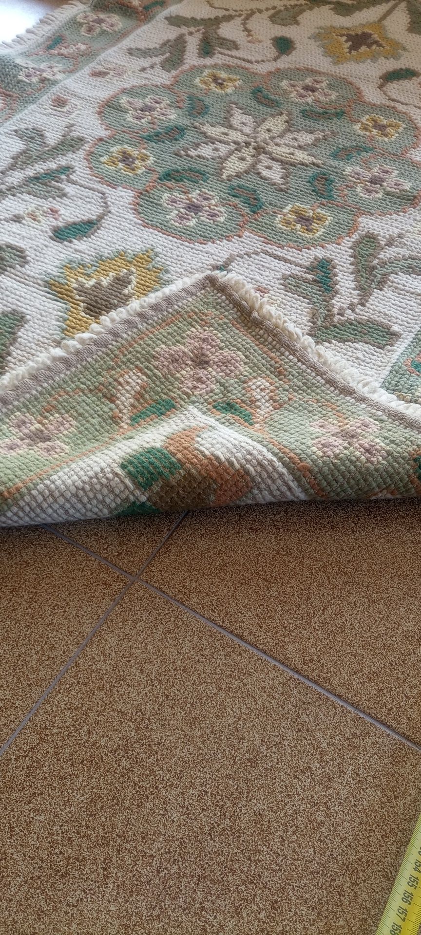 Carpetes vintage em bom estado