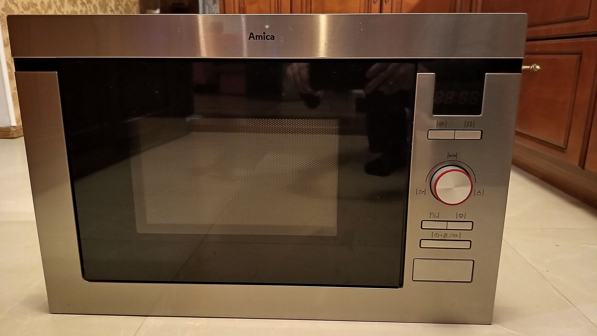 Kuchenka mikrofalowa Amica AMM 25 BI