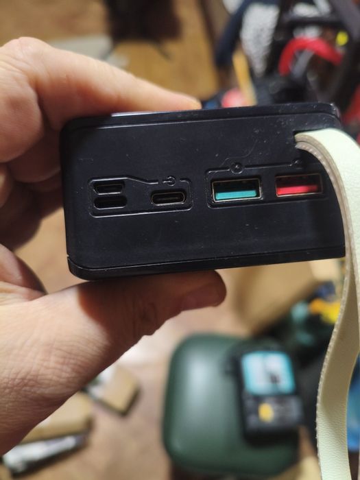 Павербанк 44000 mAh. 5 портов, скоростная зарядка.
