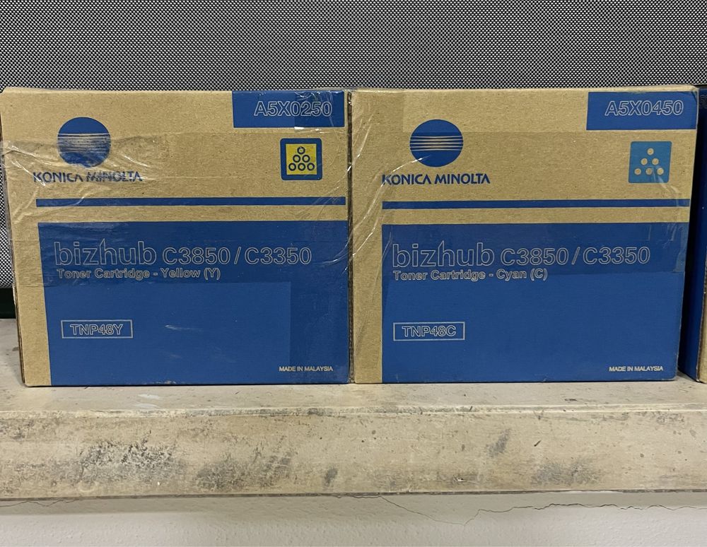 Ofeta de toner na compra do conjunto para impressora konica Minolta