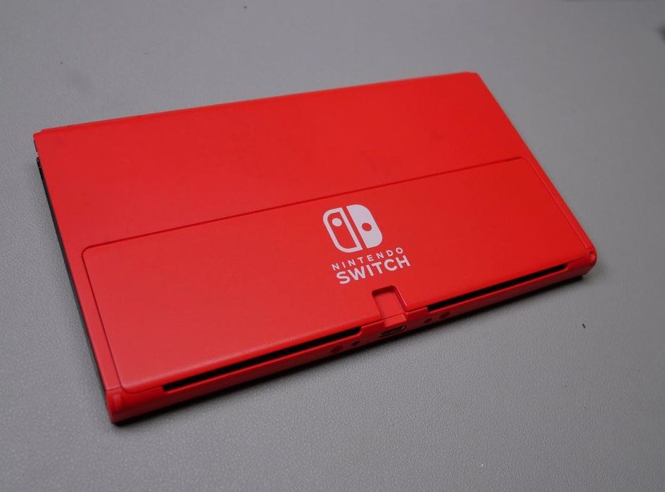 Konsola Nintendo Switch OLED Czerwona Mario Red