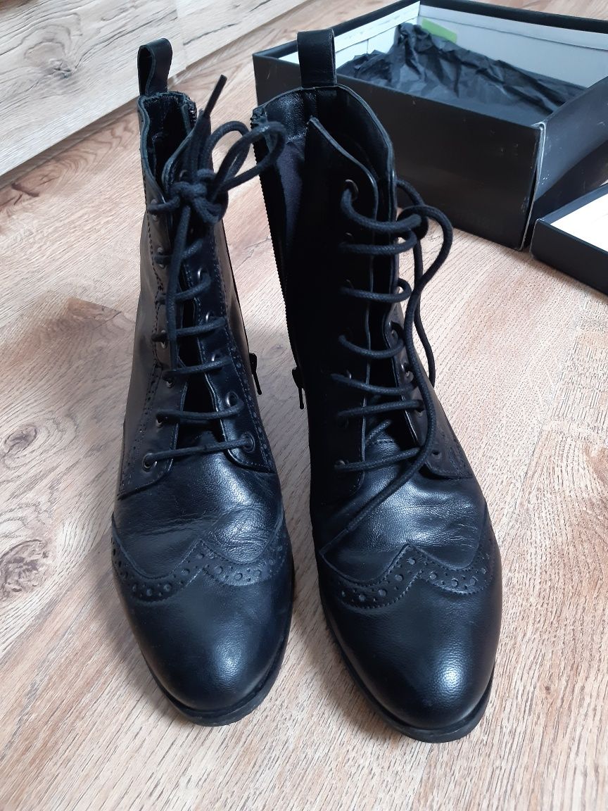 Nowe buty kozaki, botki r.38 czarne półbuty monnari skóra