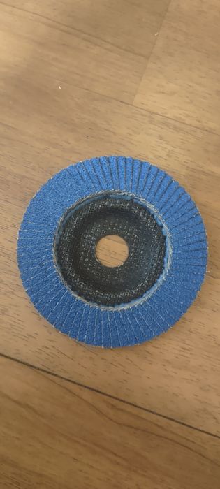 Tarcze listkowe struktura ścieralności 40. 11 sztuk. Struktura ścieral