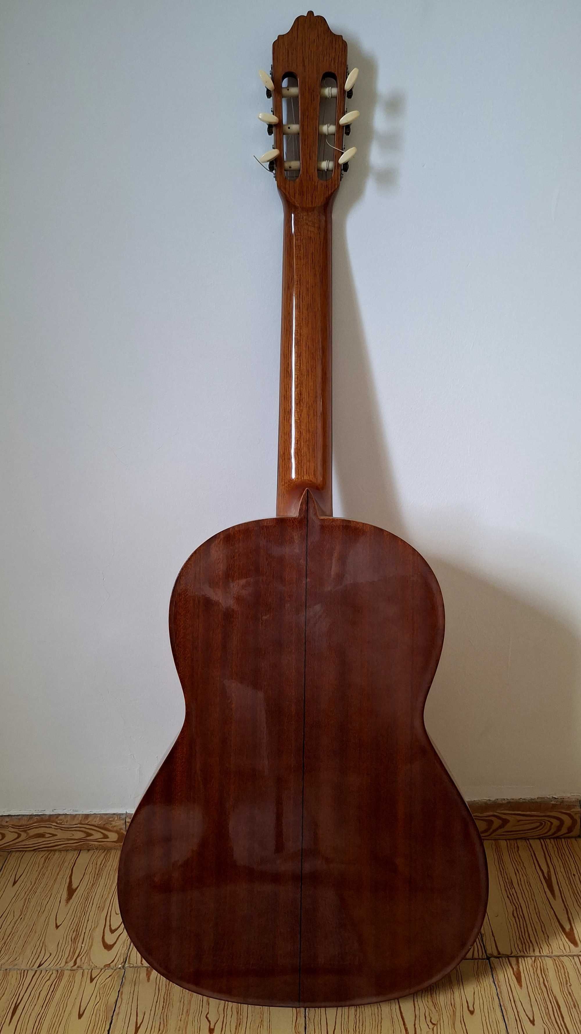 Guitarra clássica Esteve mod 4ST