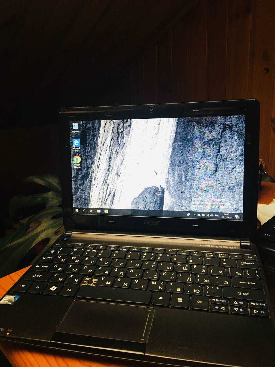 Ноутбук Acer Aspire One 11.6" для роботи чи онлайн навчання.