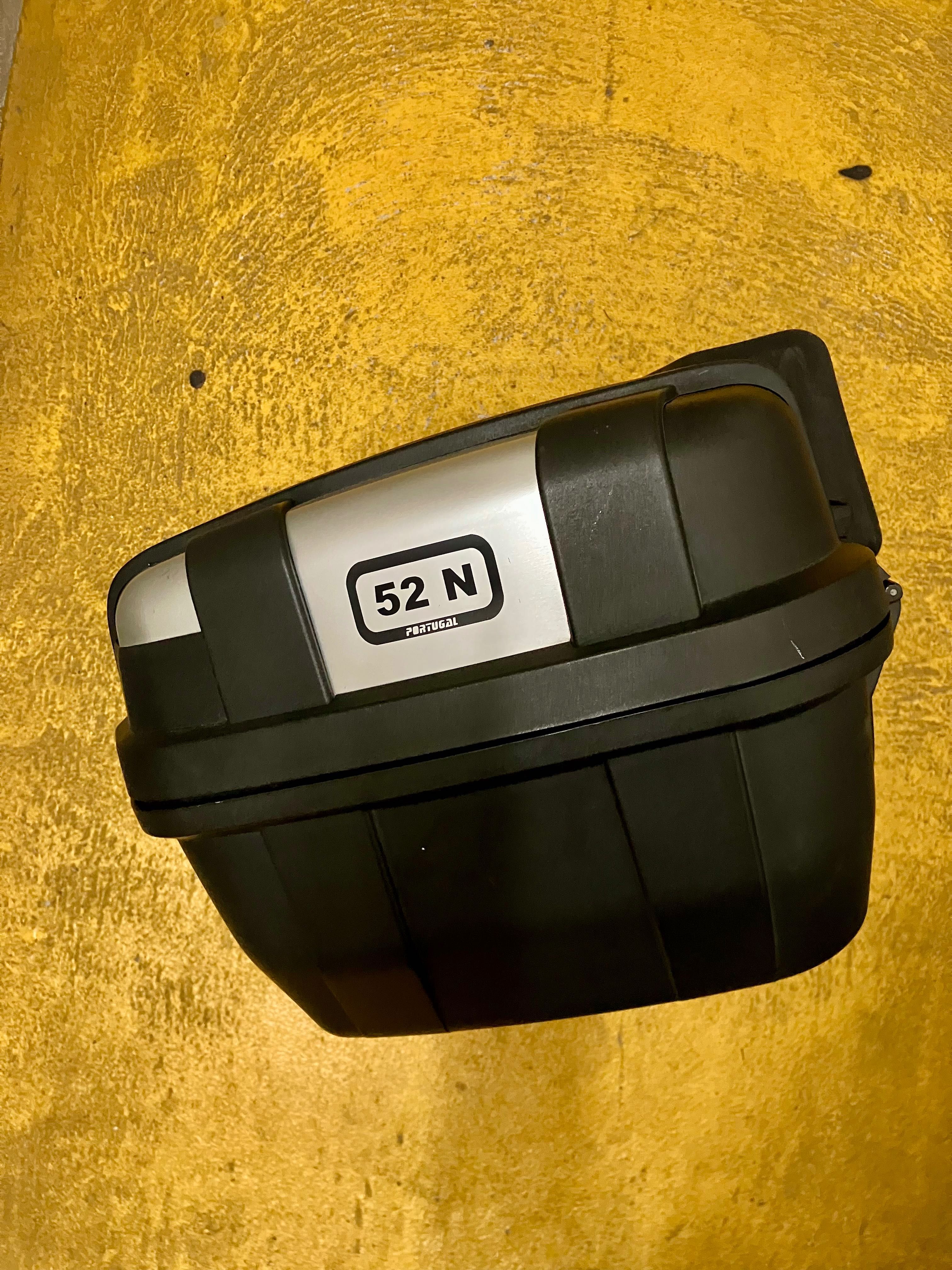 Top case GIVI TREKKER 52 N