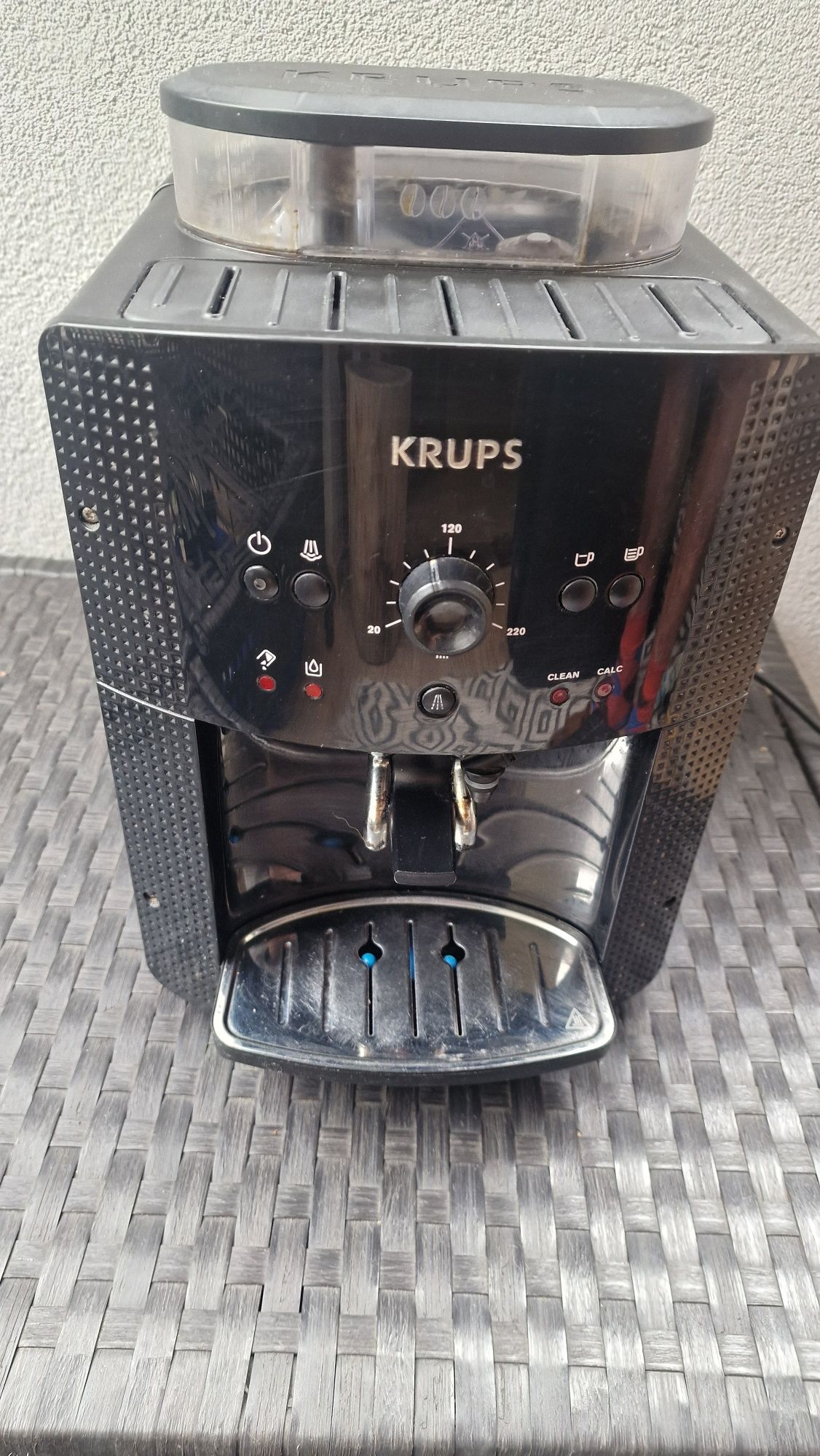 Ekspres do kawy Krups z młynkiem [rezerwacja]