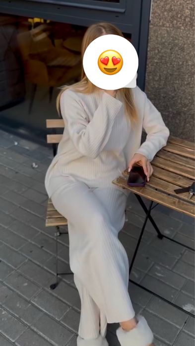 Костюм білий , розмір від s до M, гарна якість